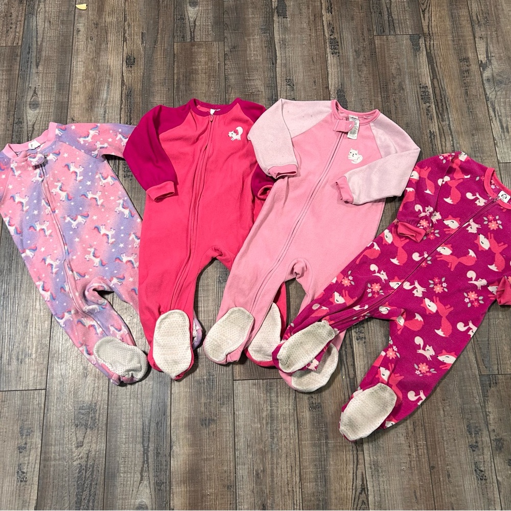 Gerber Toddler Girl Loose Fit Fleece‎ Footed Pajamas Size 24 Months 2T Lot Of 4